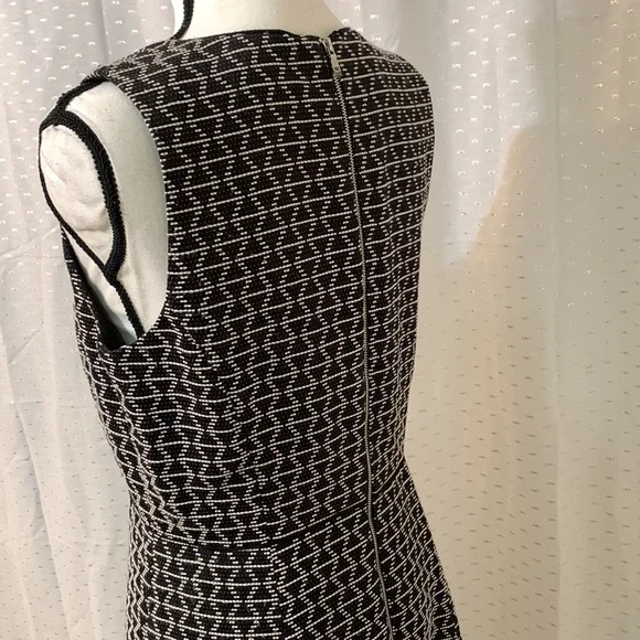 Banana Republic- Fit and Flare Dress EUC - Picture 3 of 4